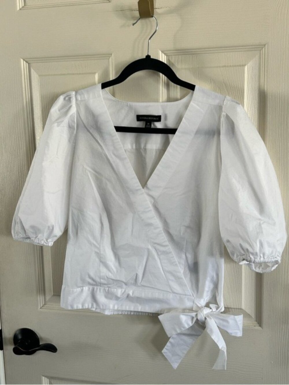 Banana Republic White Wrap Tie Puff-Sleeve Blouse Sz Med Summer Business Casual - Picture 8 of 16